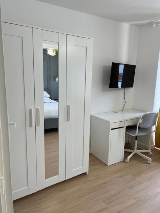 Beau Duplex Au Centre Ville. Mantes-la-Jolie Exteriör bild