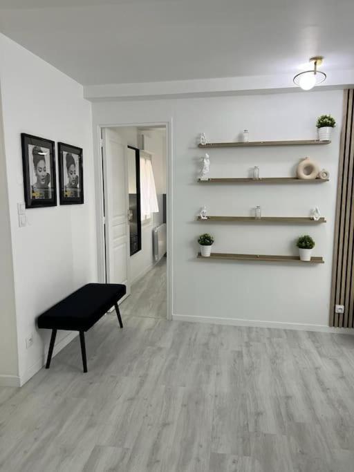 Beau Duplex Au Centre Ville. Mantes-la-Jolie Exteriör bild